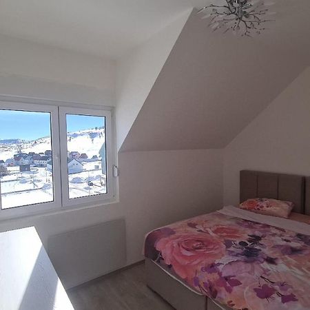 זבליאק Apartment Mihaela מראה חיצוני תמונה