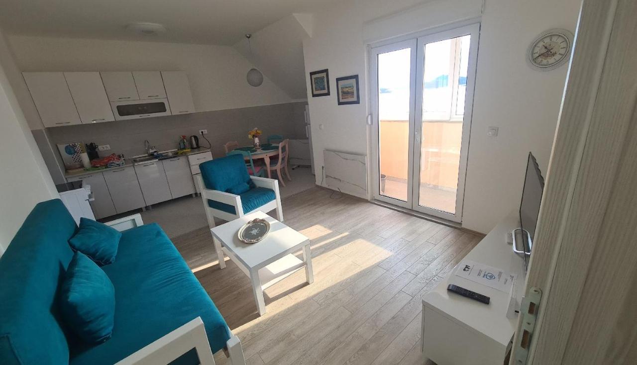 זבליאק Apartment Mihaela מראה חיצוני תמונה